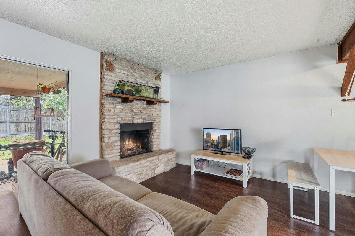 4008 Cima Serena Dr #A/B — photo 2