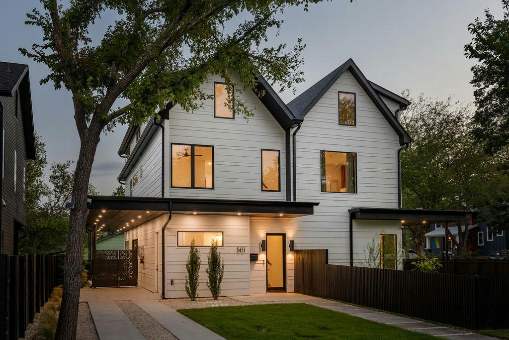 501 E 50th St — exterior