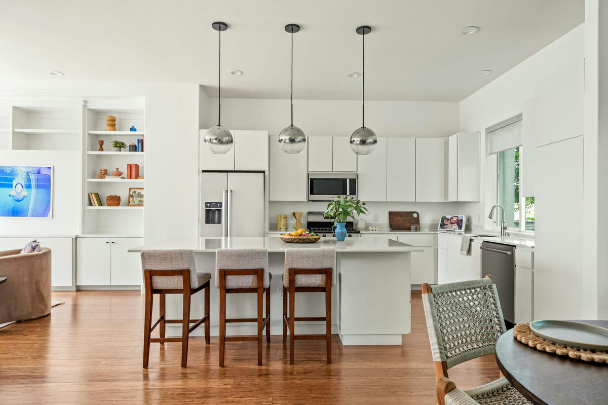 1801 E 2nd St #9 — photo 5