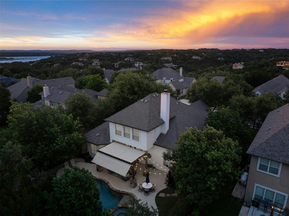 215 Lake Como Dr — photo 3