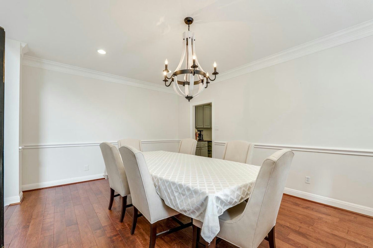 14 TORRINGTON Ln — photo 3