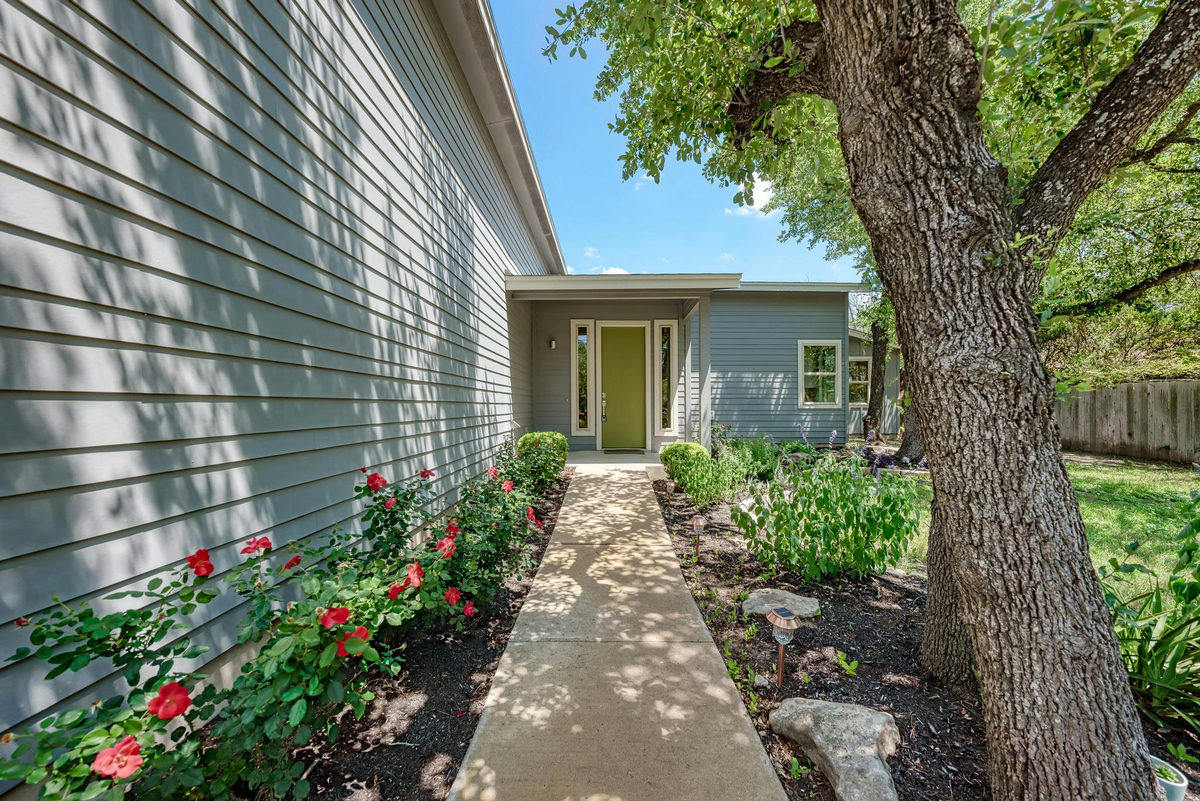 8307 Williamson Creek Dr — photo 3