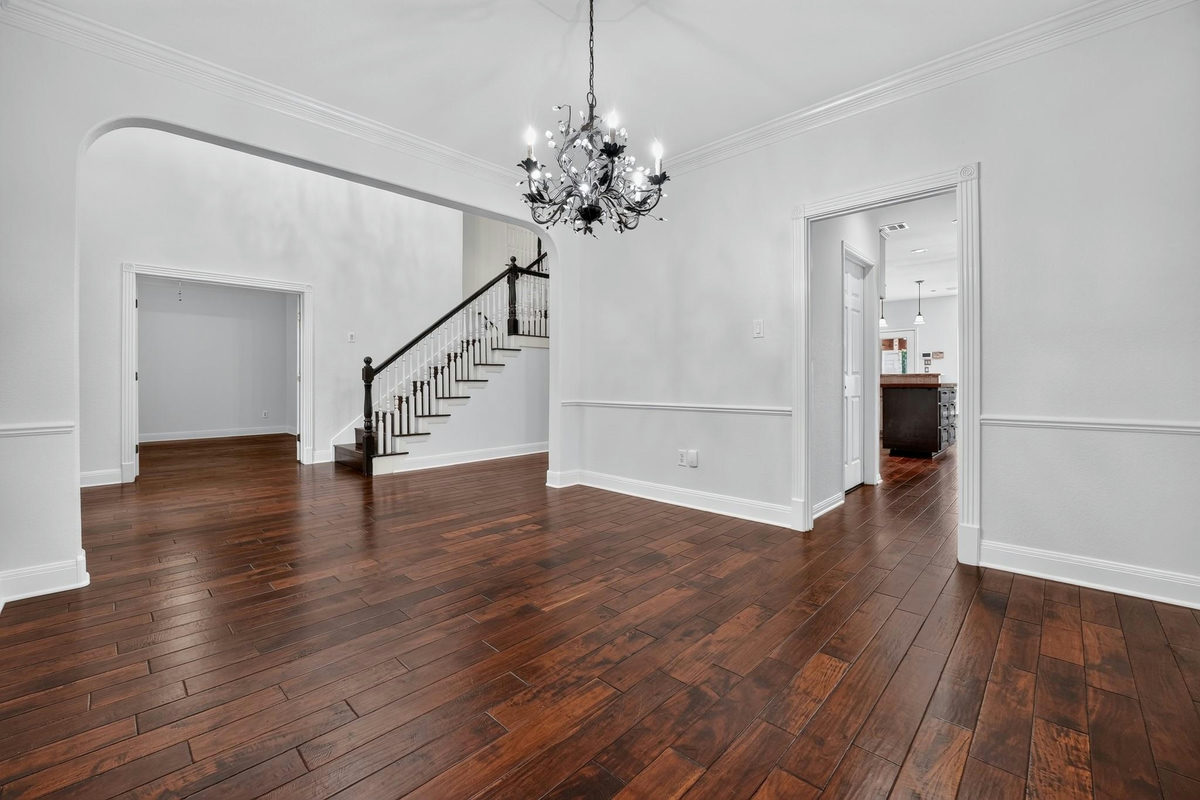 5528 VAN WINKLE Ln — photo 4