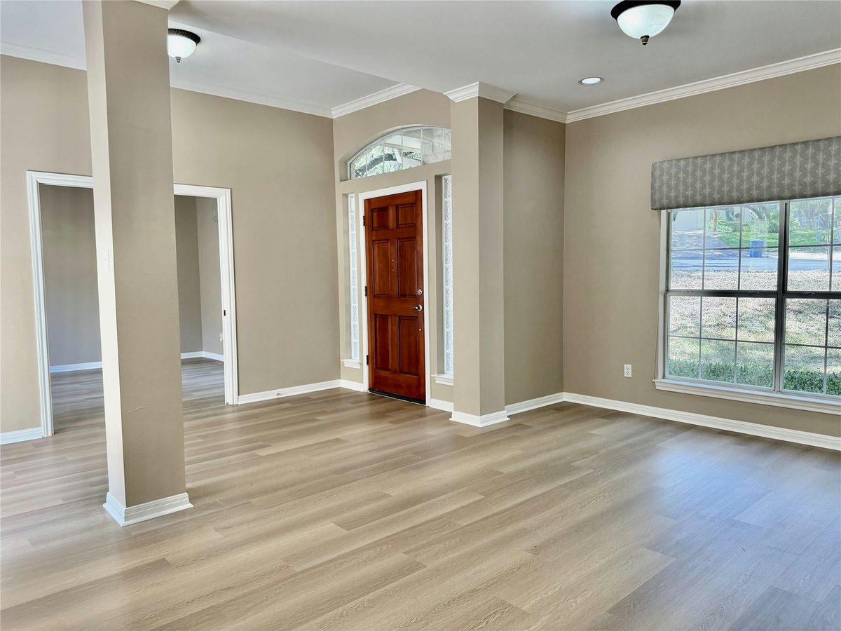 6407 Johanne Ct — photo 3