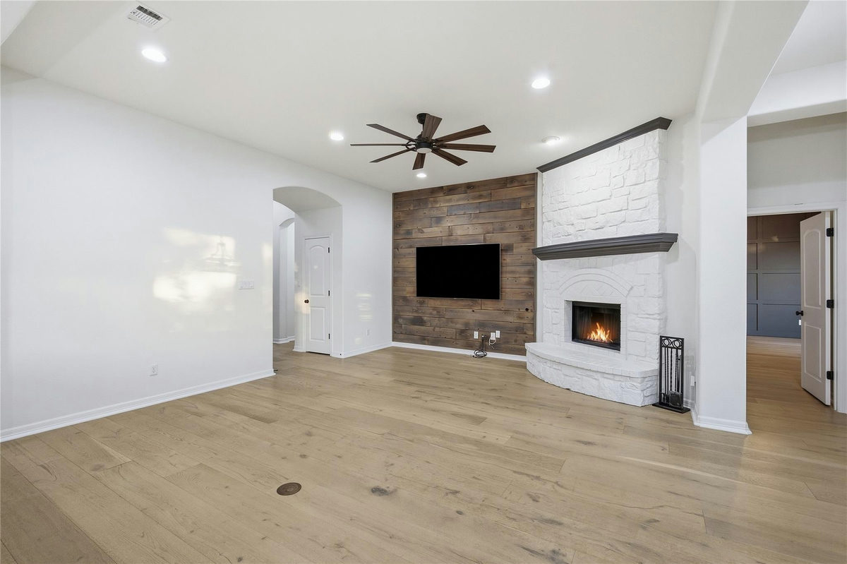 208 Mirafield Ln — photo 5