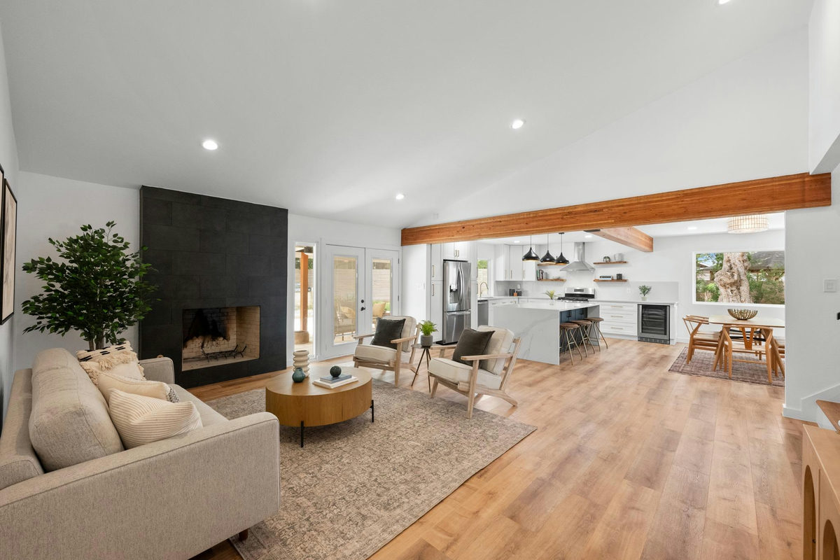 6304 Berkeley Cv