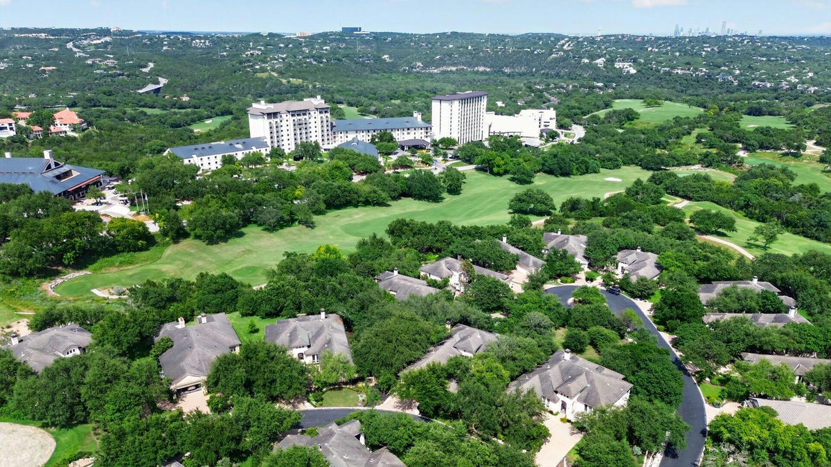 2305 Barton Creek Blvd #40 — photo 2