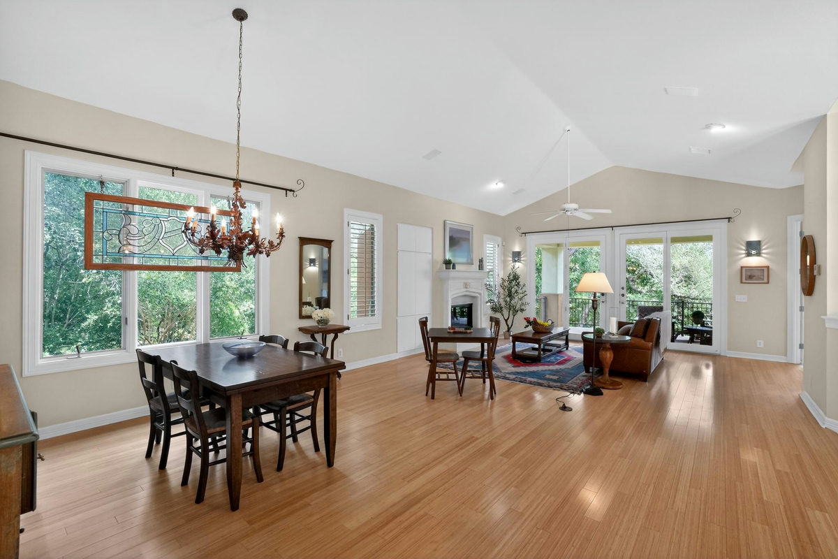 2305 Barton Creek Blvd #40 — photo 5