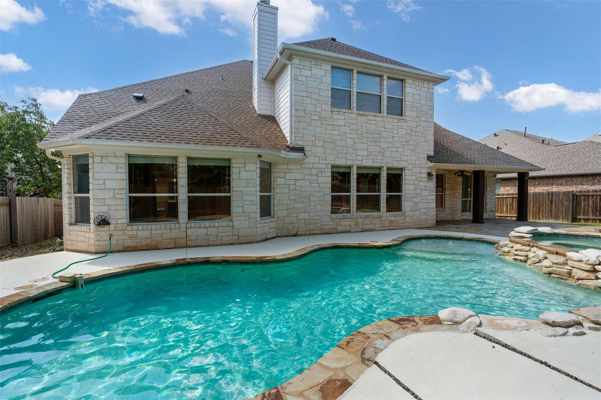 10521 Roy Butler Dr — exterior