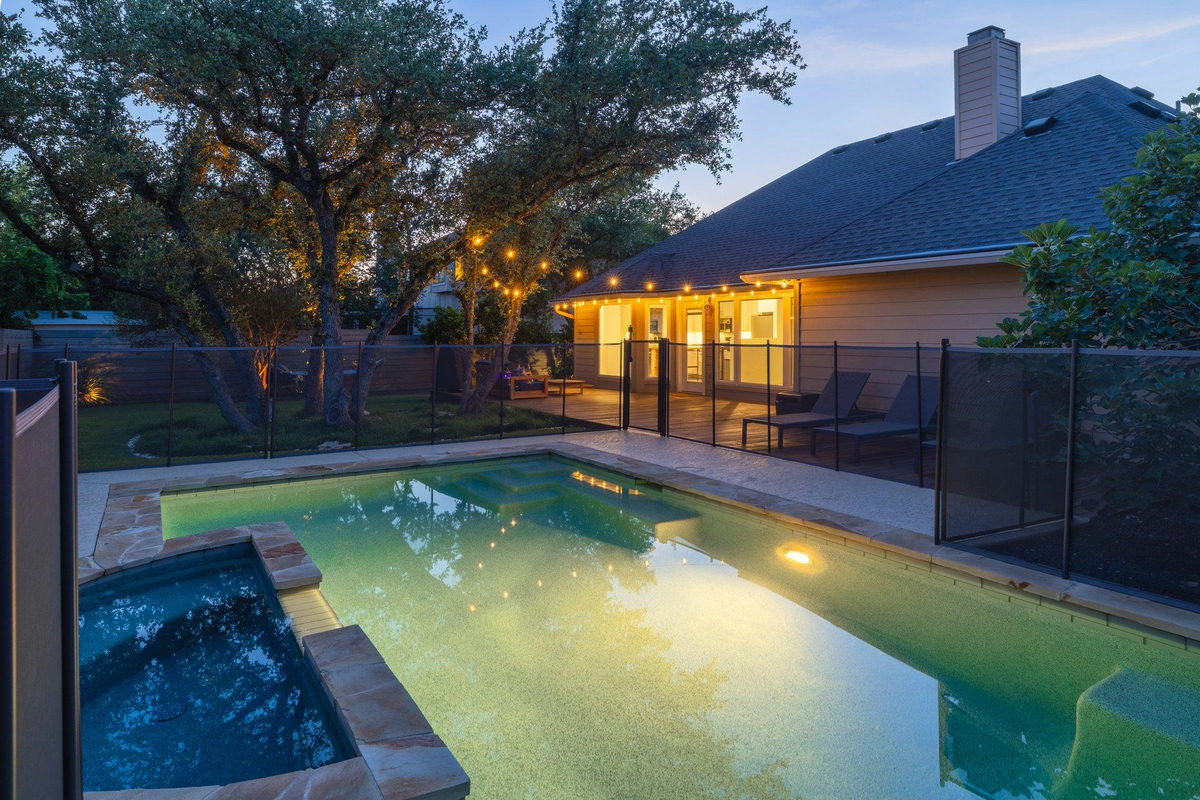 6901 Breezy Pass — exterior