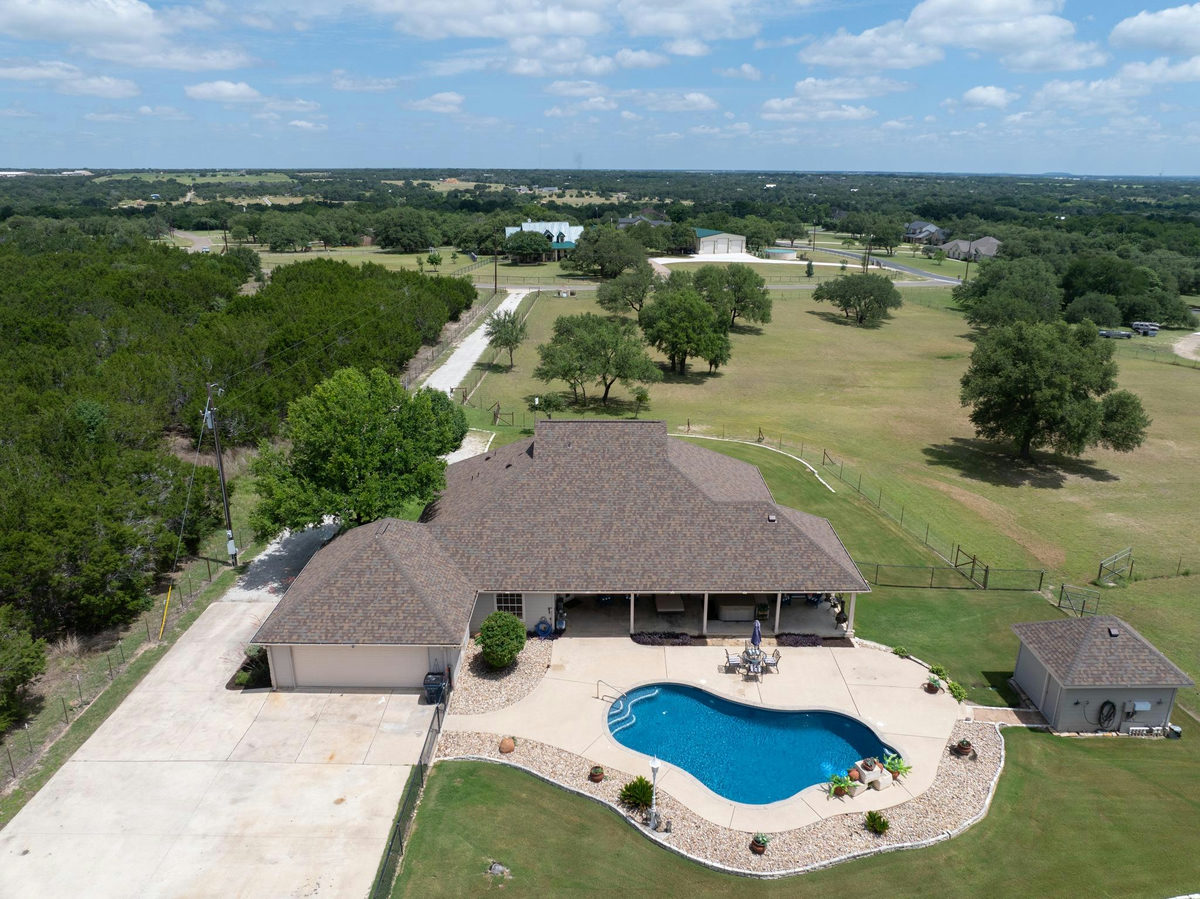 109 Little Gabriel River Dr — exterior