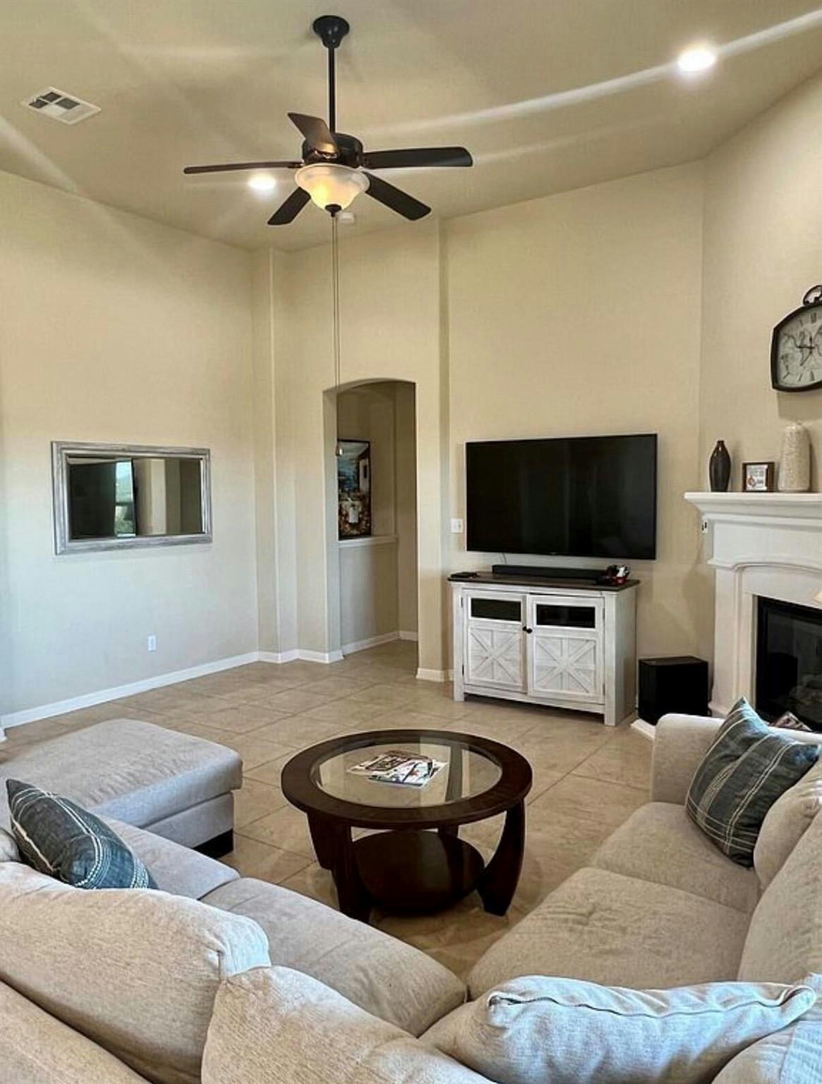 4213 Gandara Bnd — photo 3