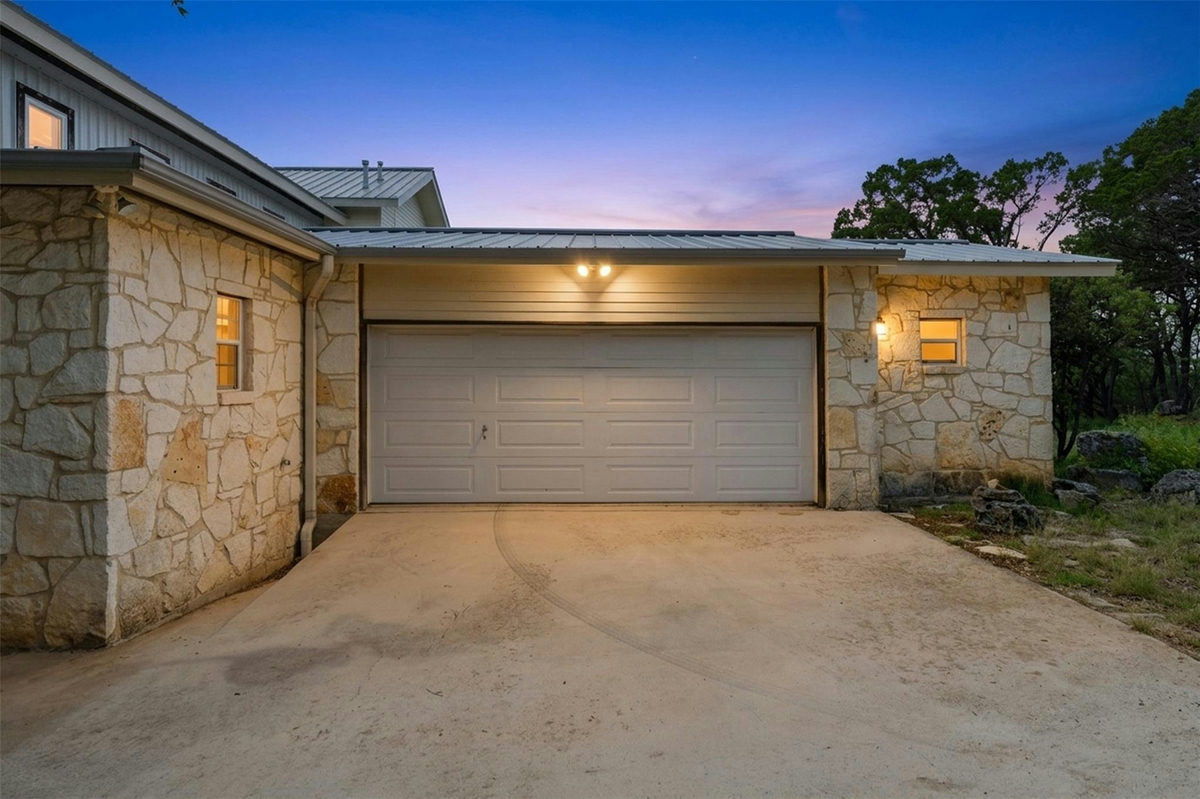 700 Skyline Ridge Lookout Dr — photo 3