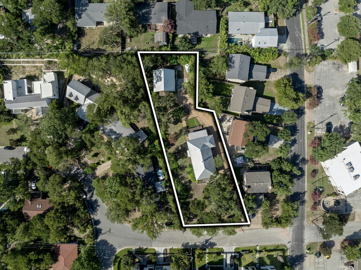 1603 Taylor Gaines St — exterior