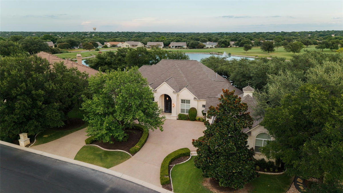 200 Stardust Ln — exterior