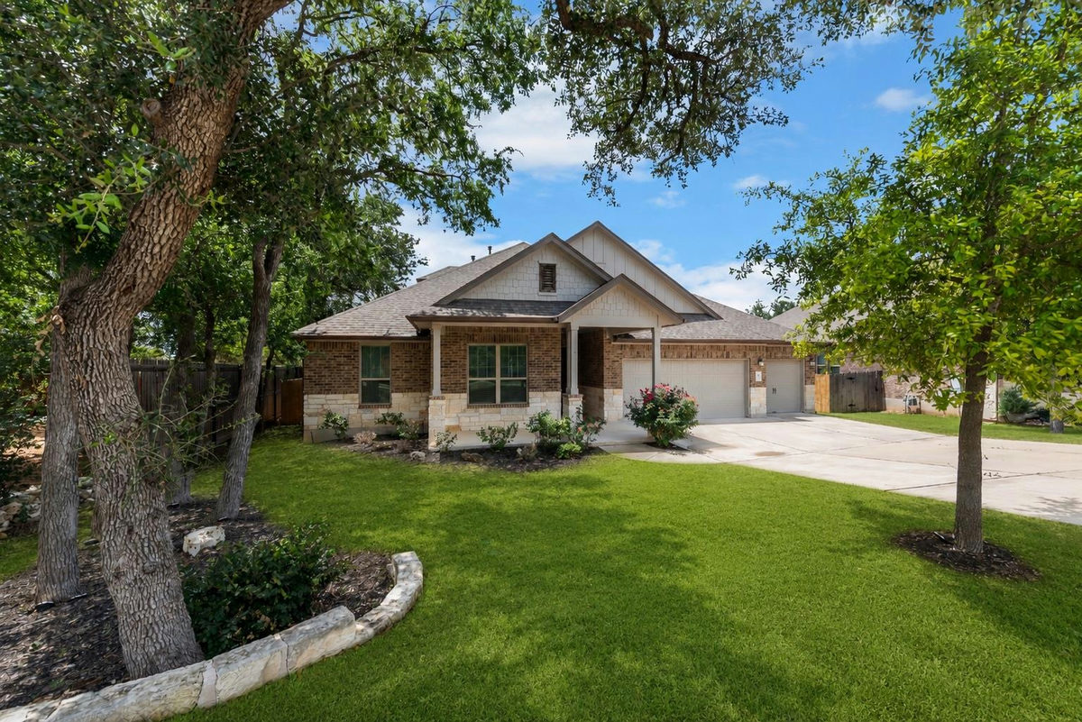 689 Pink Granite Blvd — exterior