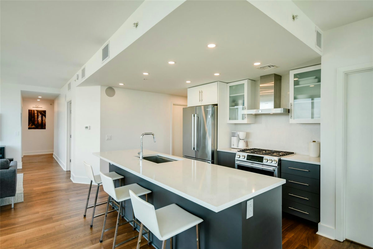 300 Bowie St #1403 — photo 4