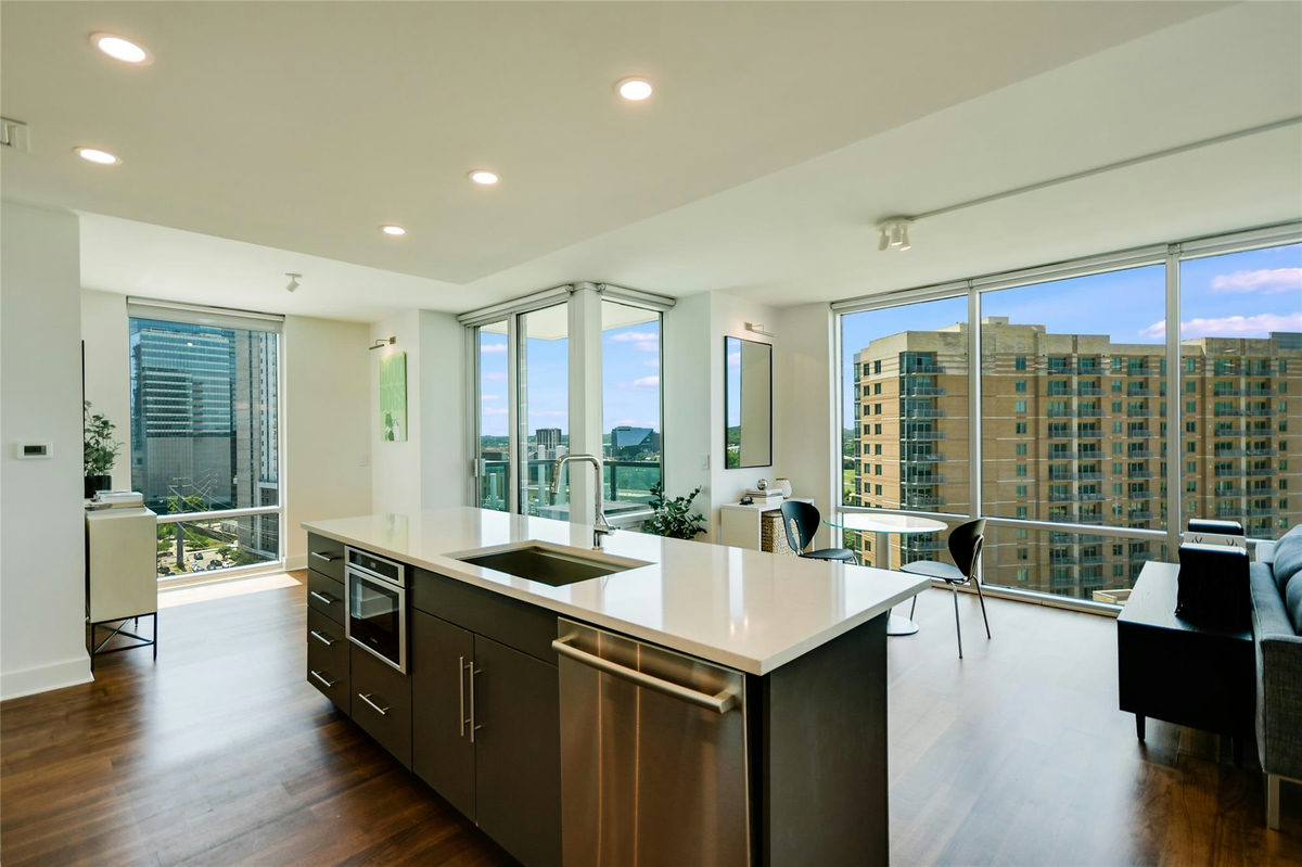 300 Bowie St #1403 — photo 5