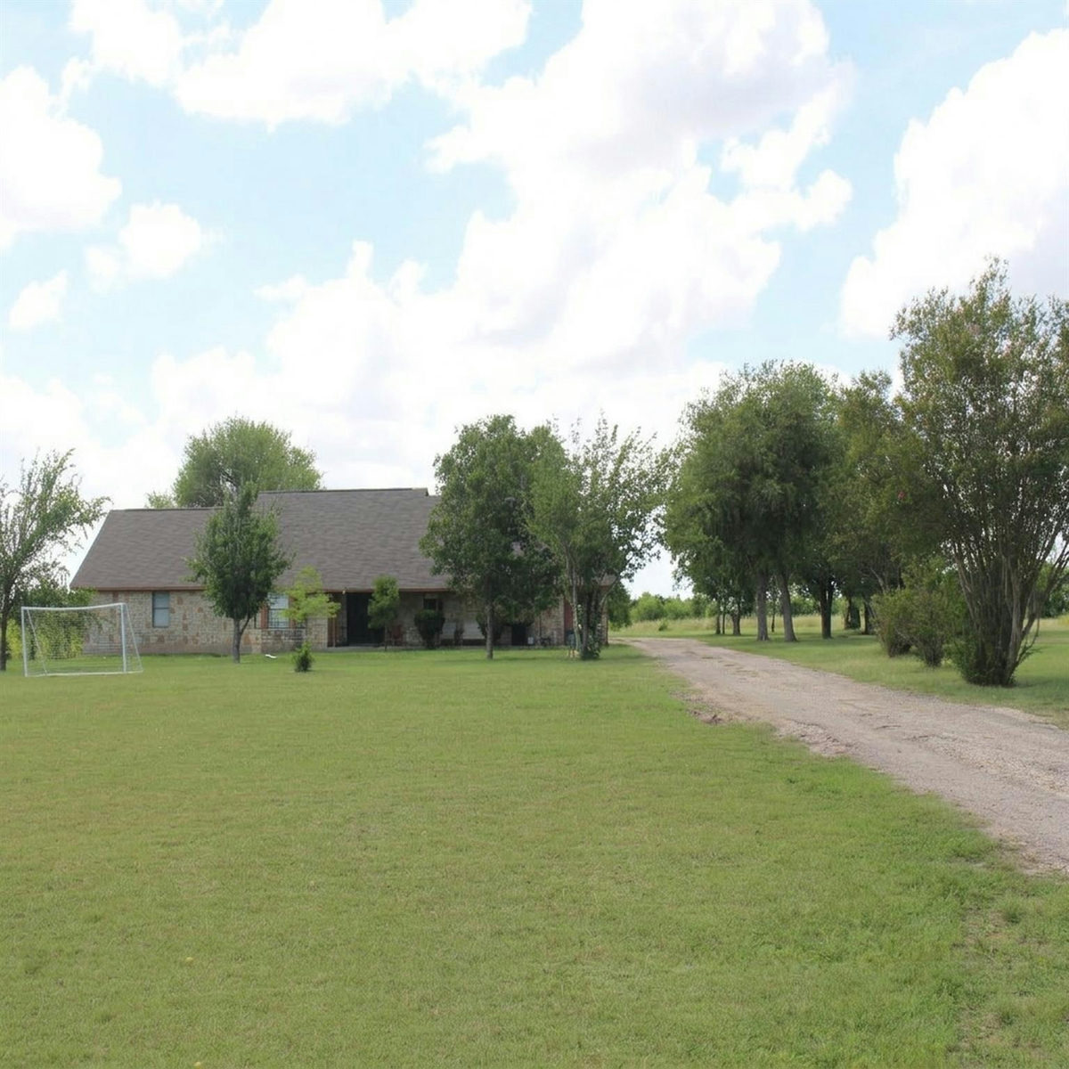 14520 Bois D Arc Ln — photo 2