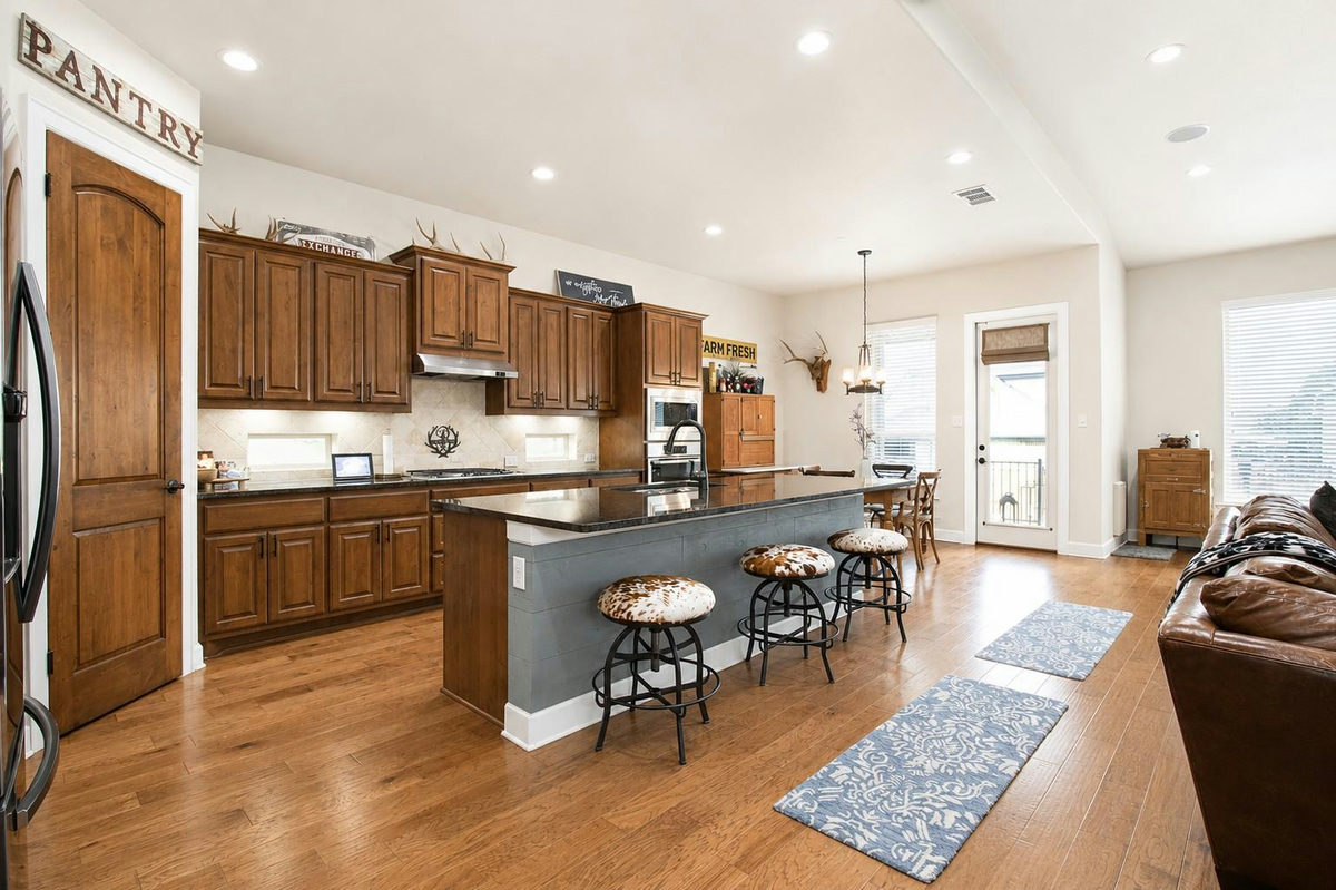 2928 San Milan Pass — photo 3