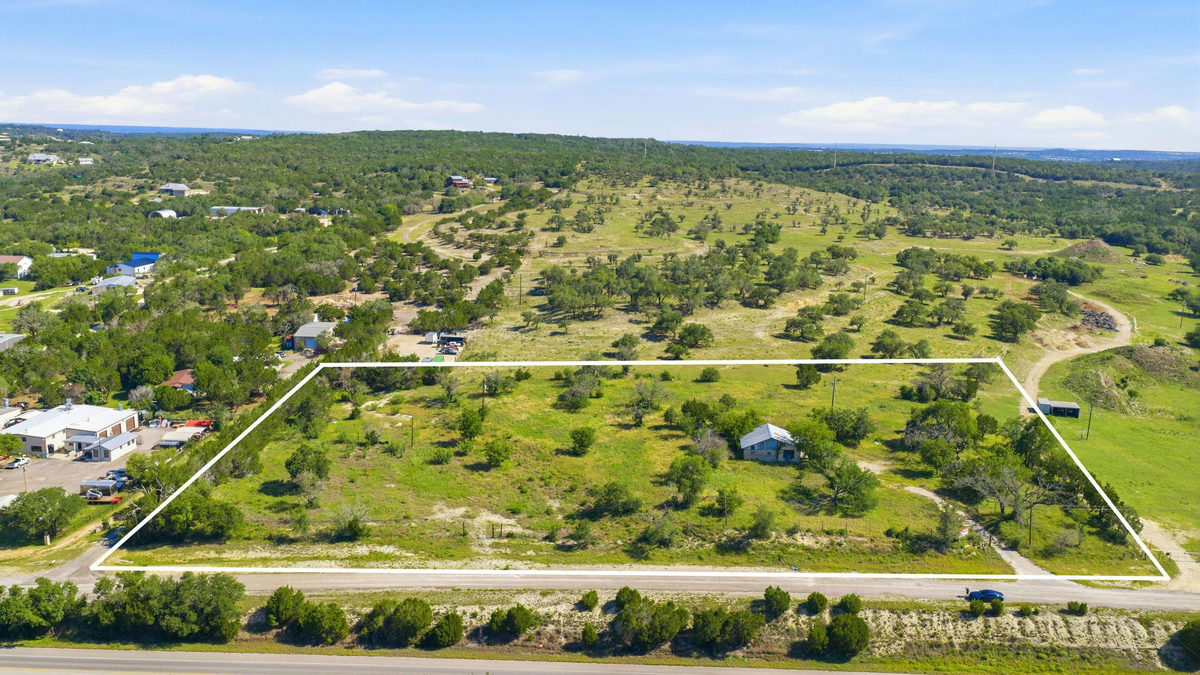 4400 W Highway 290 — exterior