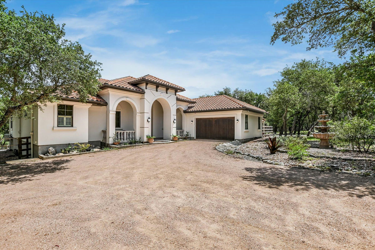 817 Woodcreek Ranch Rd — photo 4