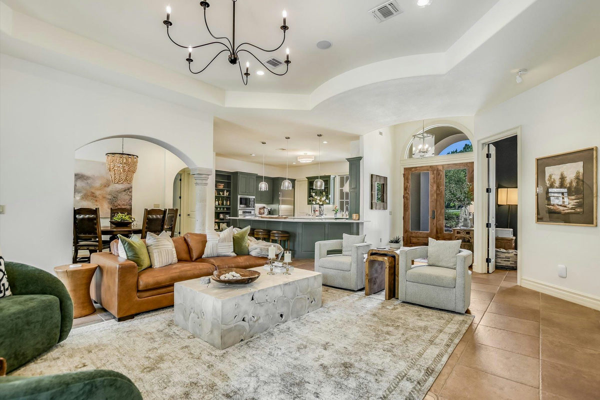 817 Woodcreek Ranch Rd — photo 3