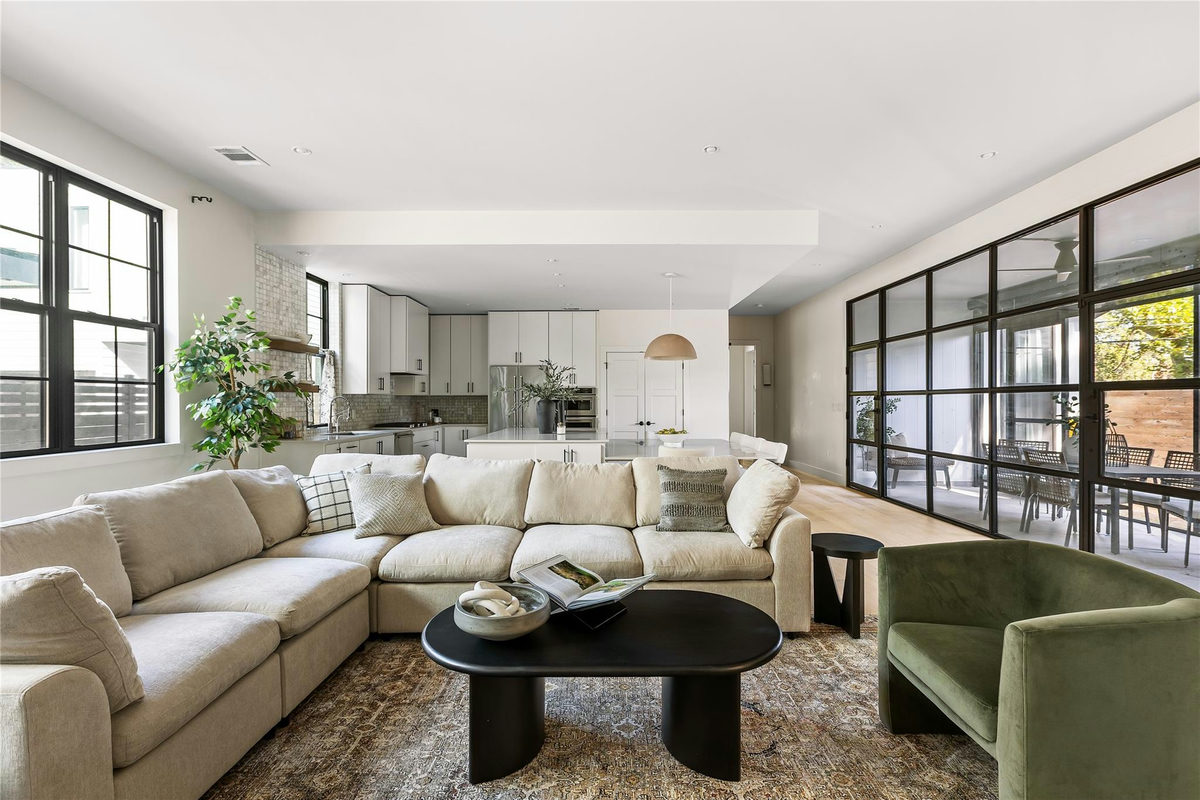 3102 Brinwood Ave — photo 4