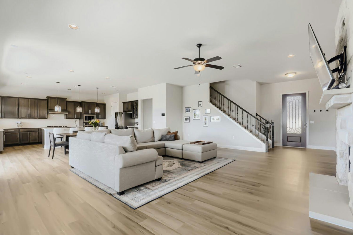 2429 Costa Del Sol Dr — photo 5