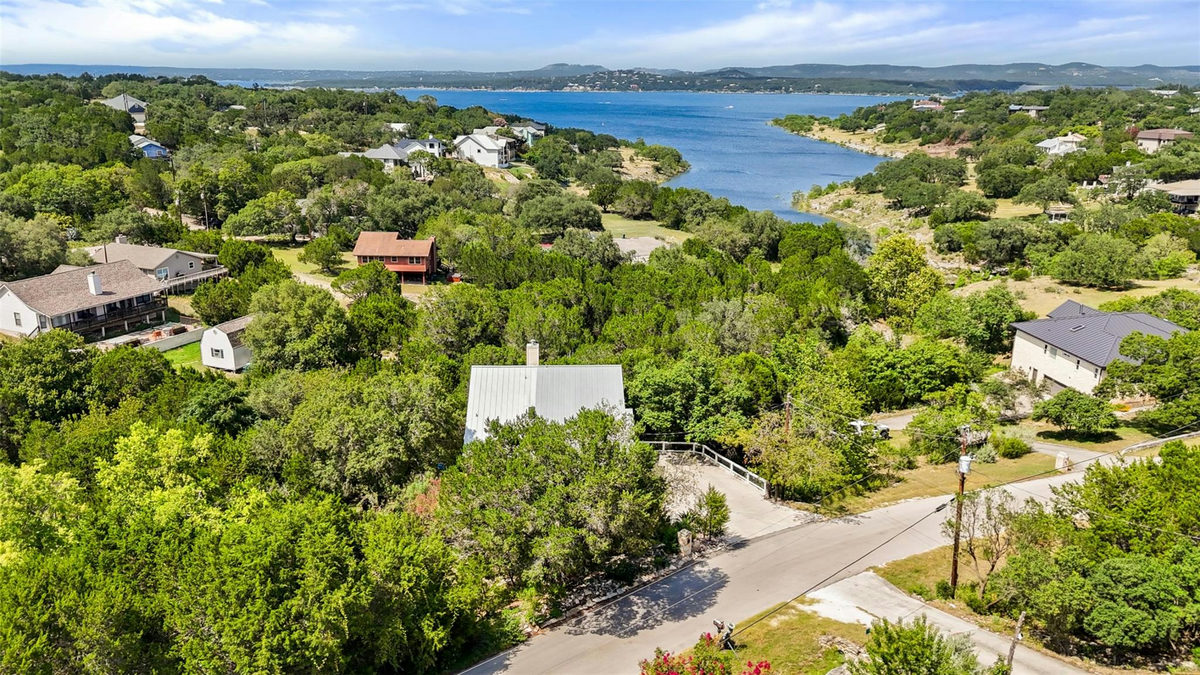 971 Barbara Dr — exterior