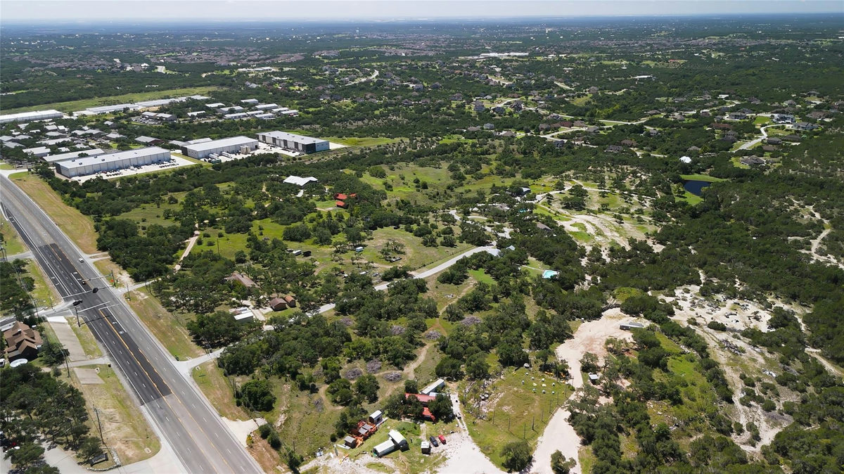 110 Longhorn Ln — photo 3