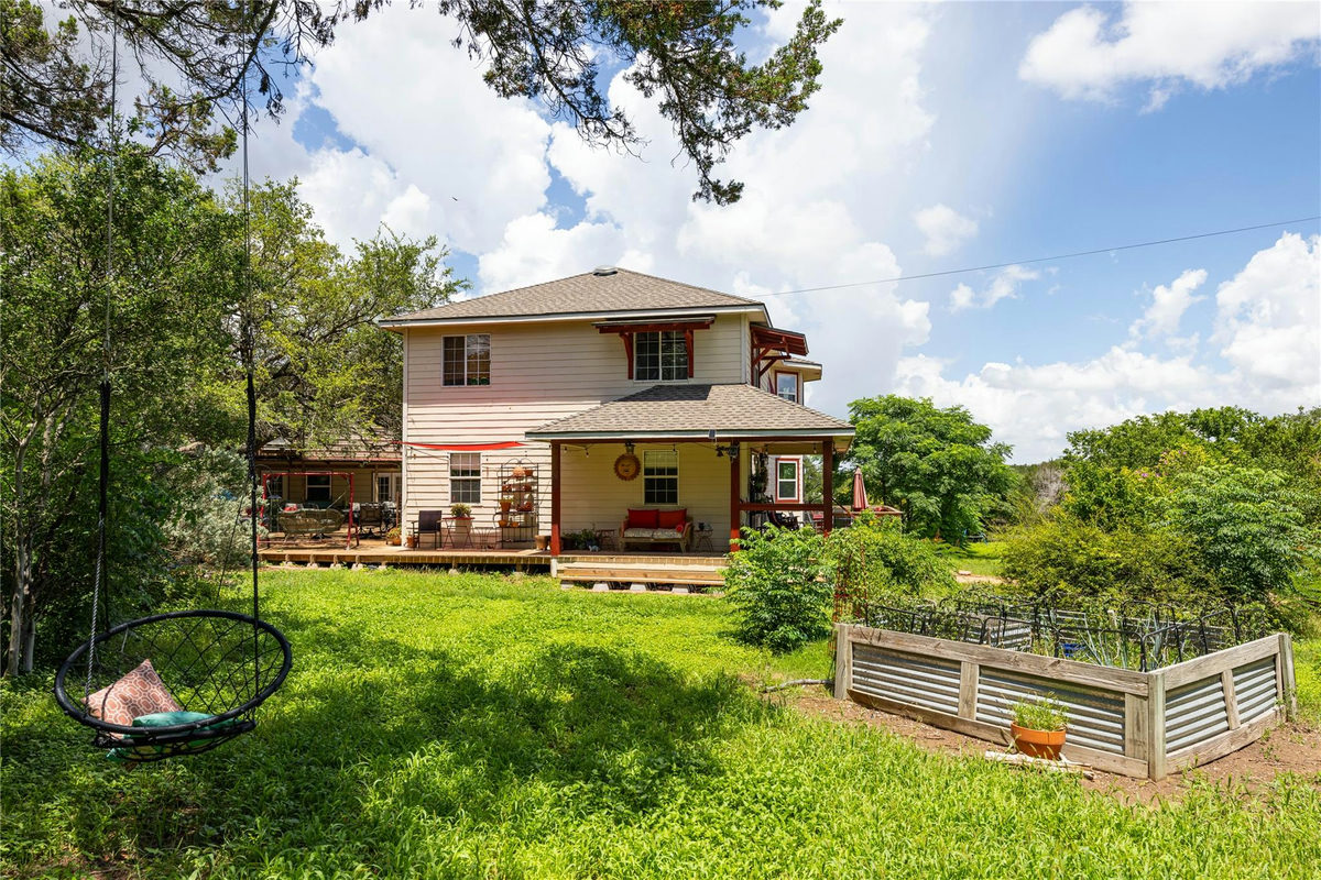 2525 S Rainbow Ranch Rd — photo 3