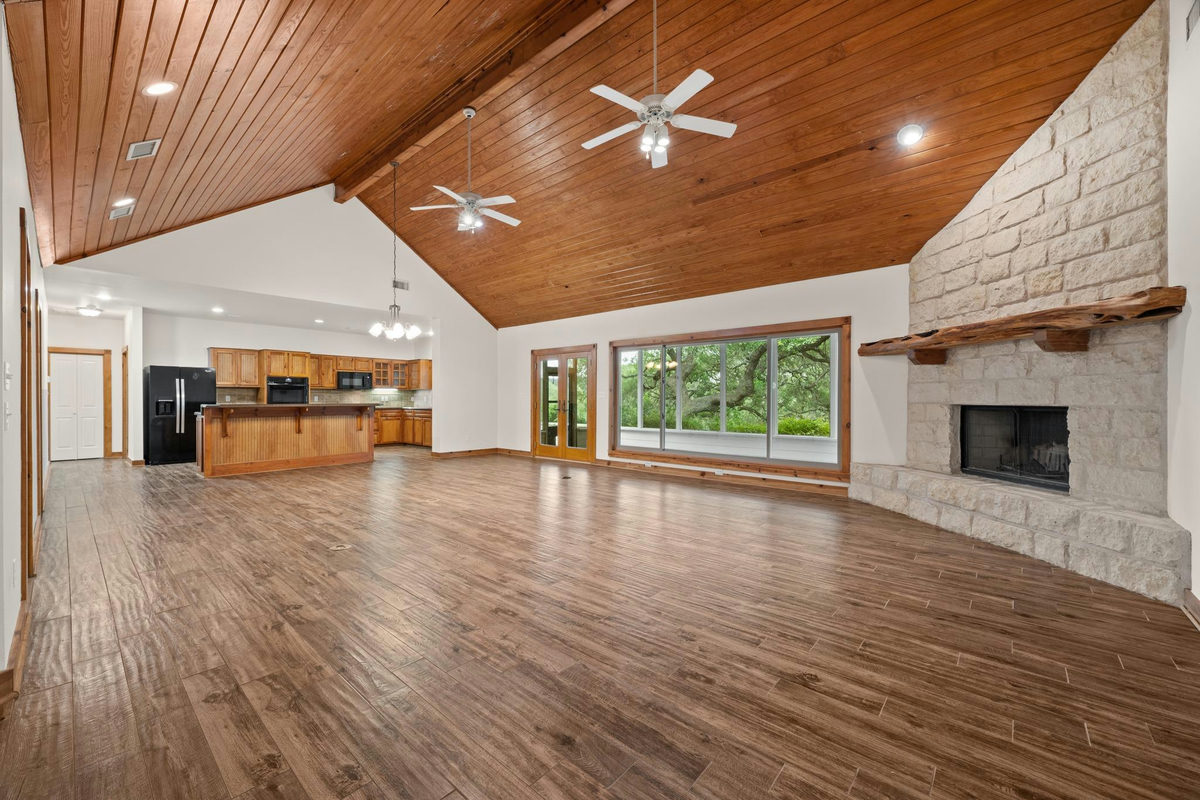 121 Water Park Rd — photo 4