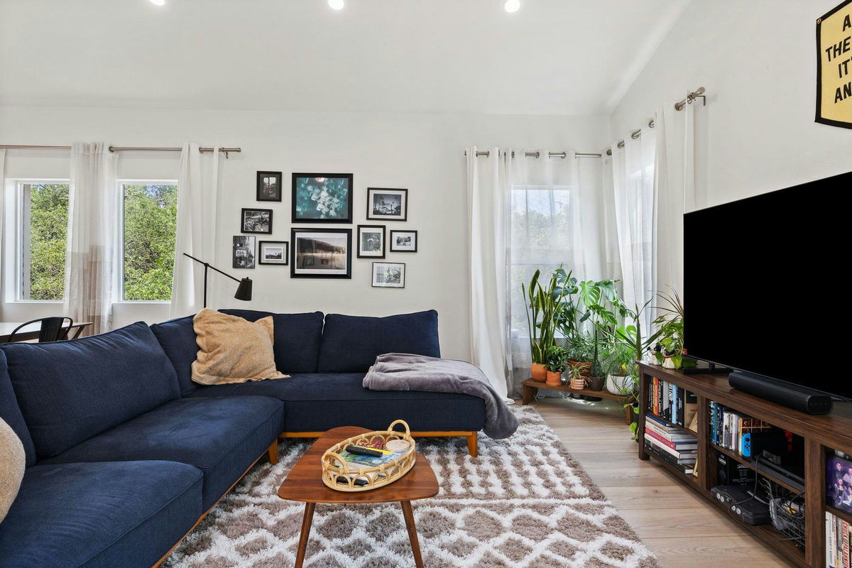 1803 Bouldin Ave — photo 3