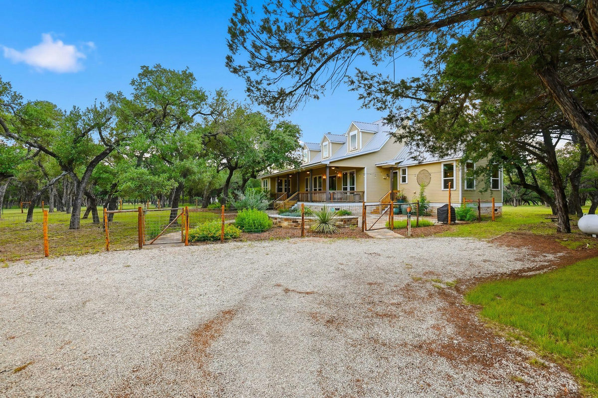 130 Canyon Oaks Dr — photo 3
