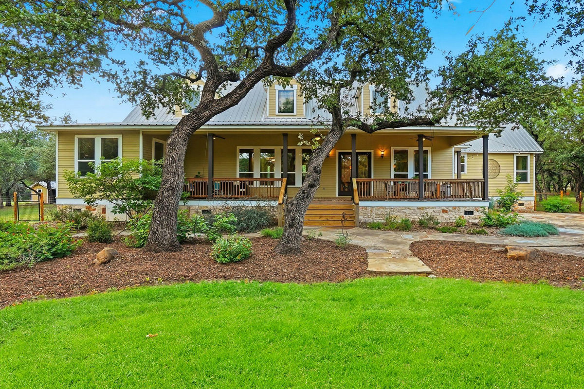 130 Canyon Oaks Dr — exterior