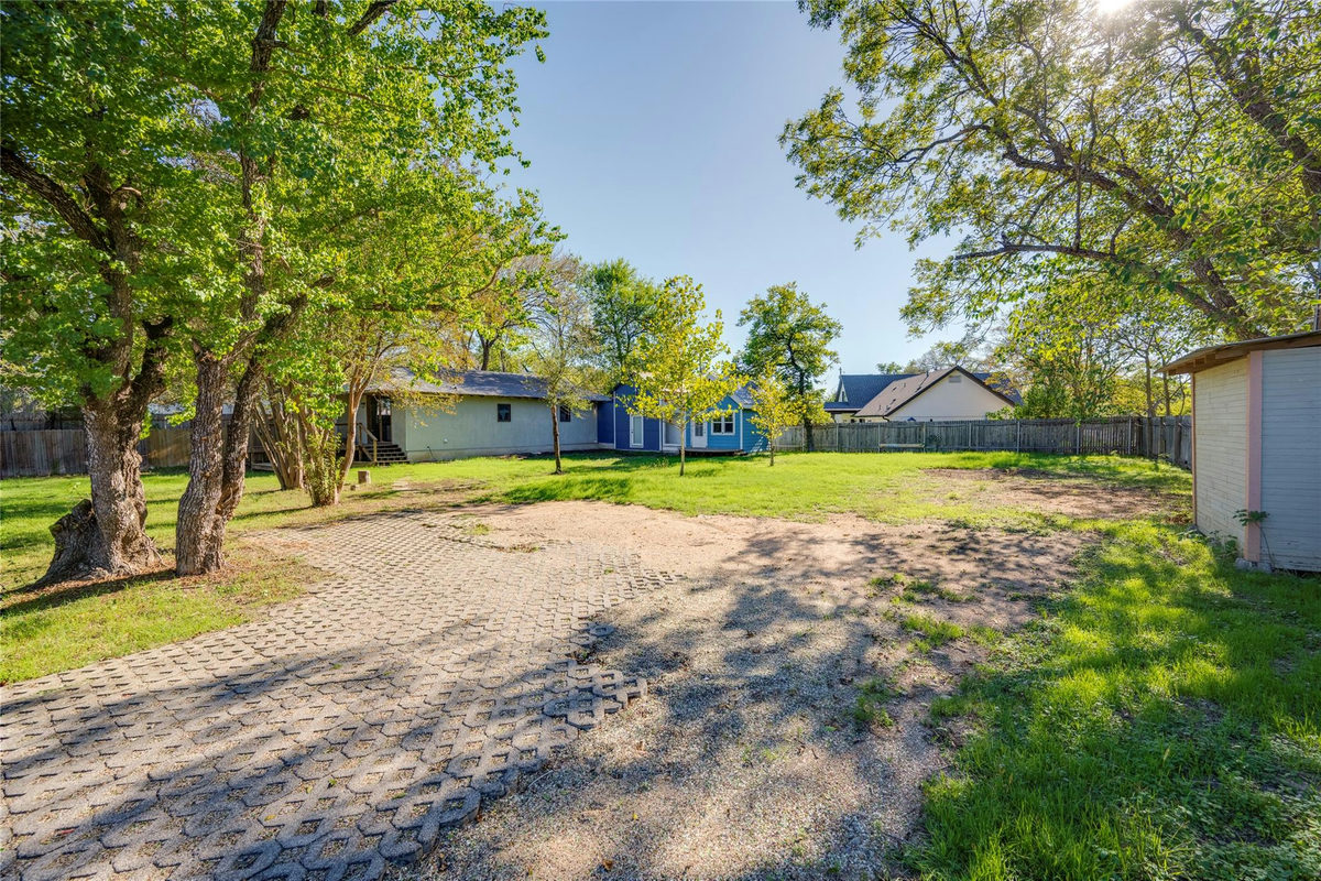 2713 Sweeney Ln