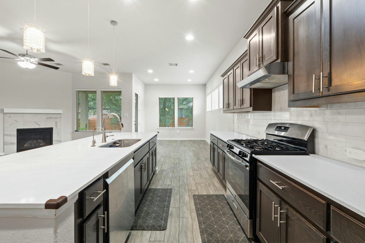 3617 Kyler Glen Cv — photo 4