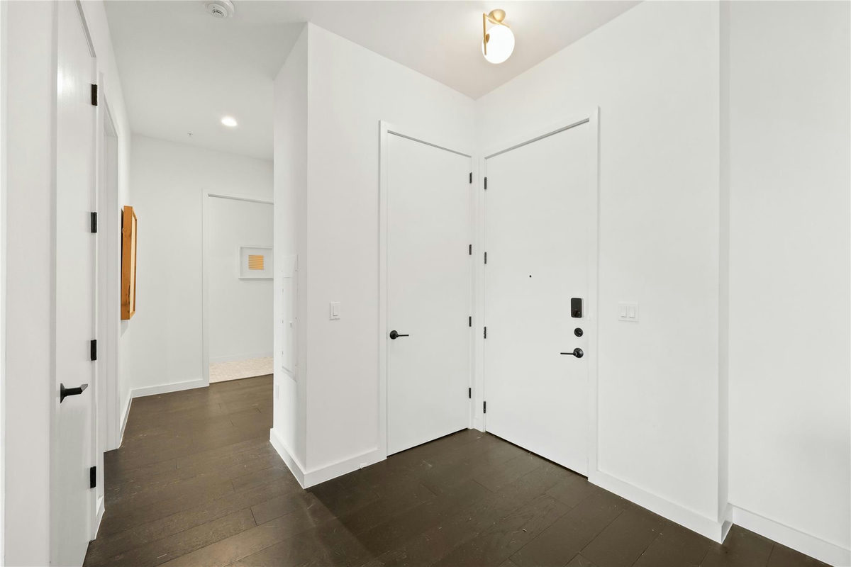 800 Embassy Dr #602 — photo 2