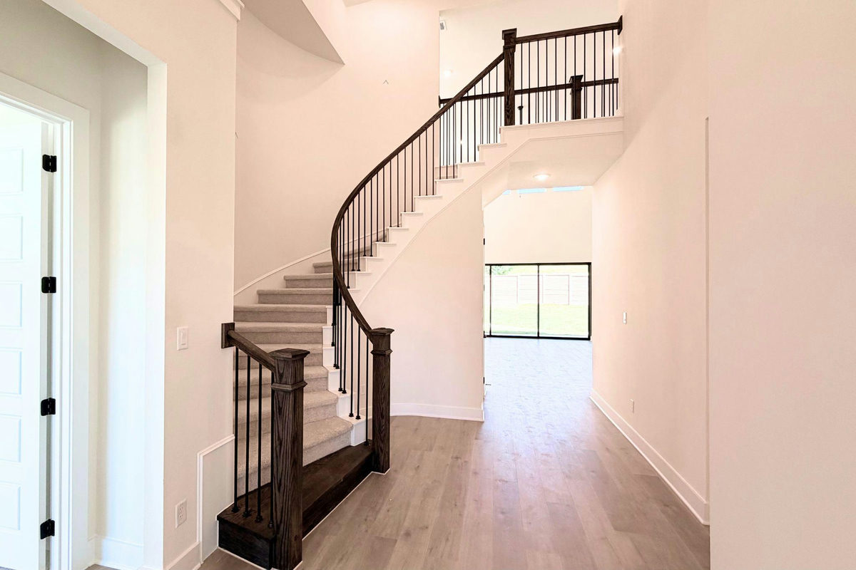 3105 Delaware St — photo 2