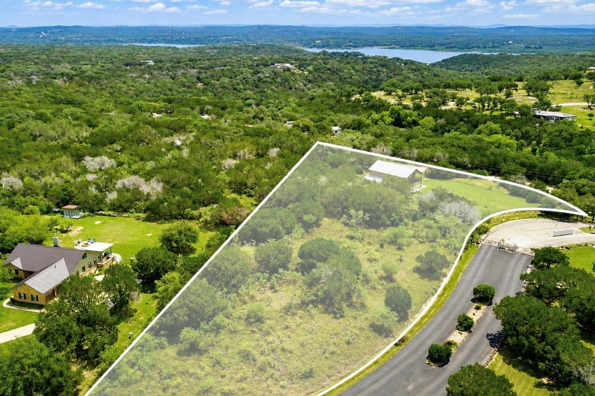 112 Ridge Harbor Dr — exterior