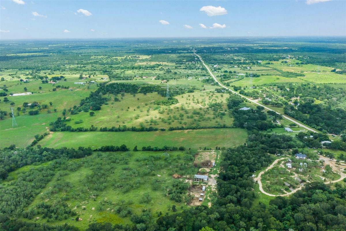 401 Fm 672 — photo 2