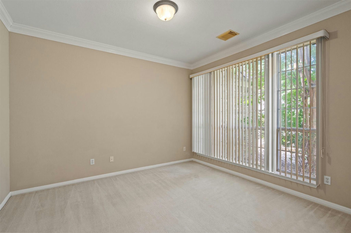 9013 Sautelle Ln — photo 4