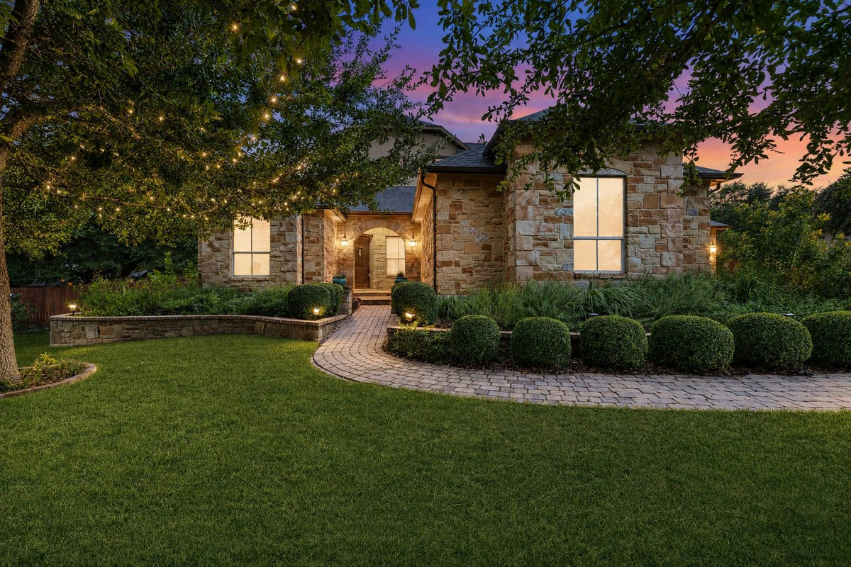 170 Kinloch Ct — exterior