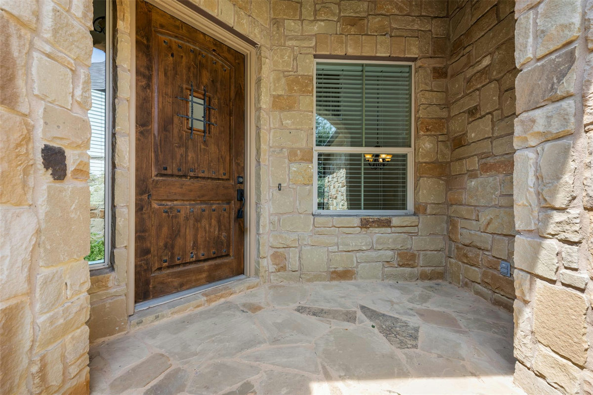 170 Kinloch Ct — photo 4