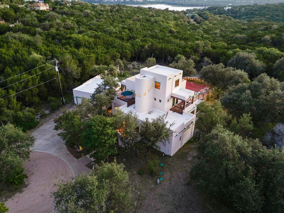8300 Lime Creek Rd — exterior
