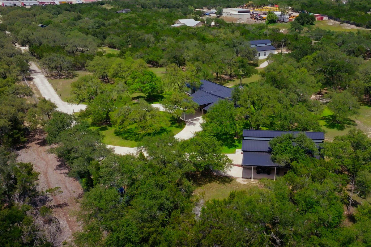 10229 Oliver Dr — exterior