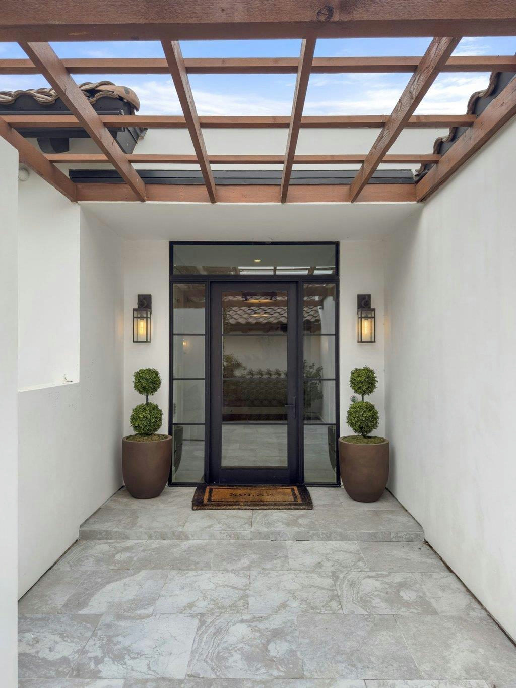 28 Club Estates Pkwy — photo 2
