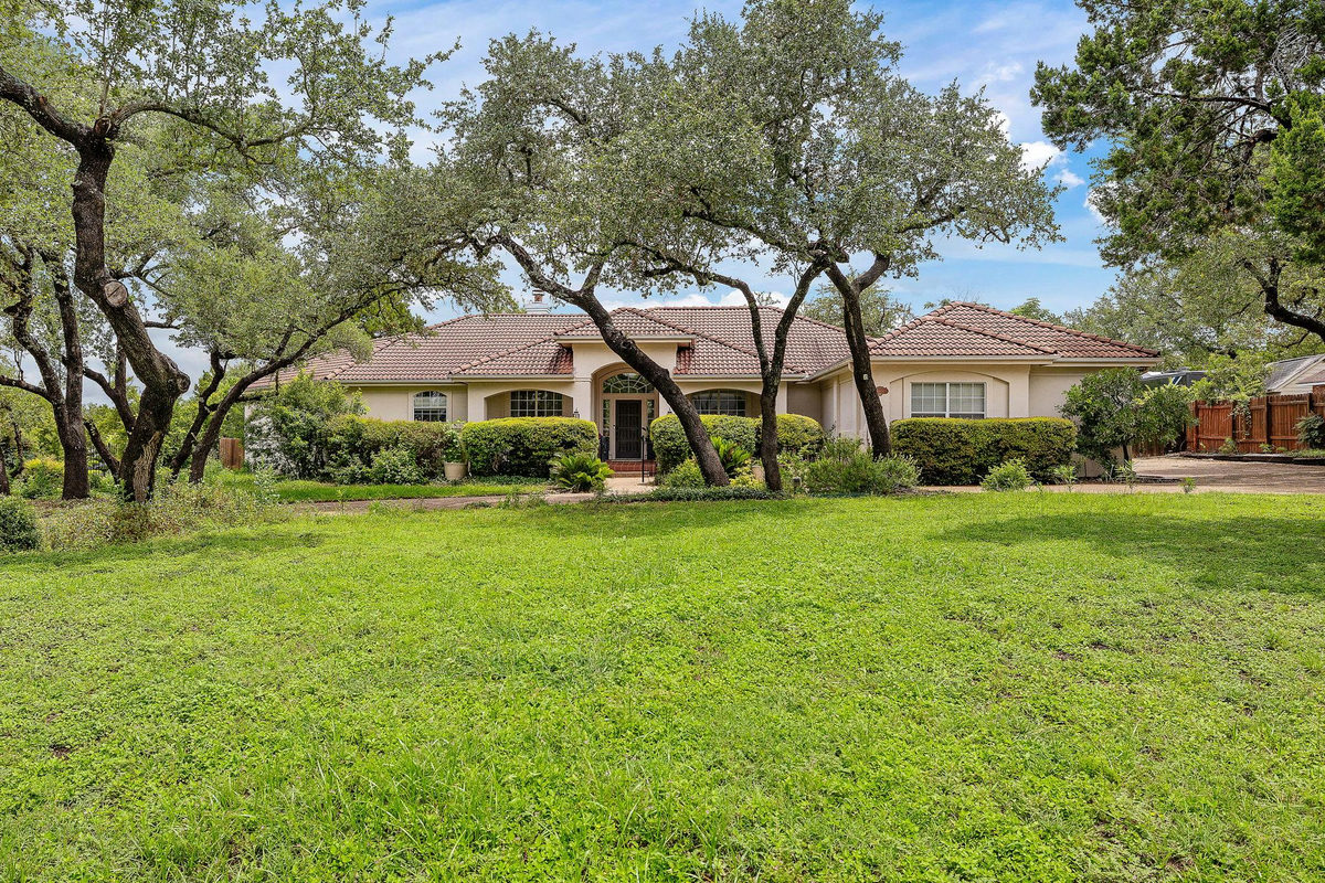 9608 Streamside Dr — photo 3