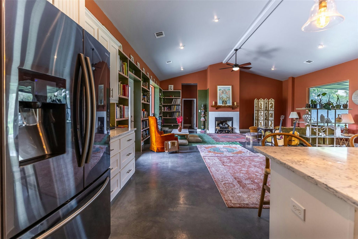 4082 Old Colony Line Rd — photo 3